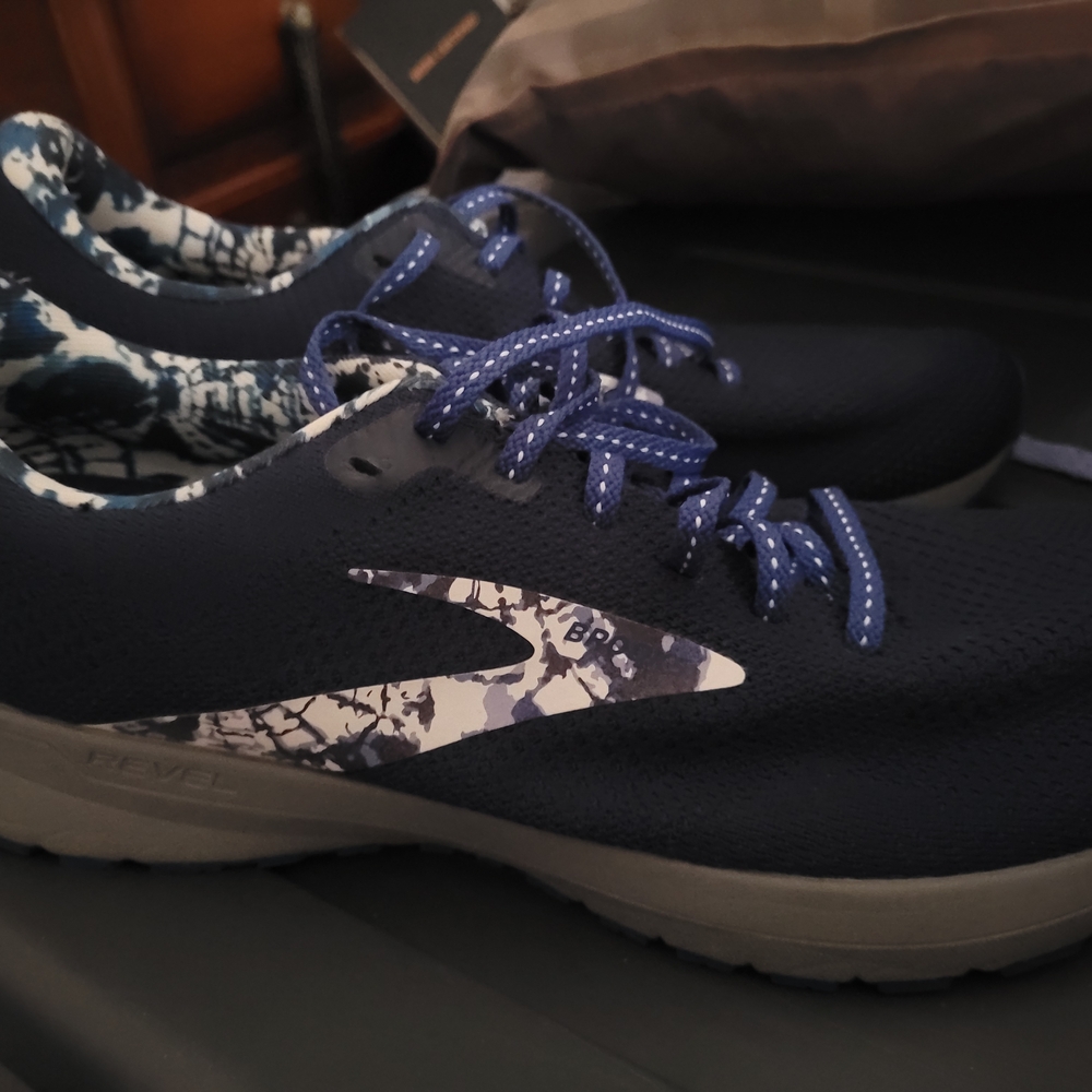 Brooks Men's Navy Running Shoes